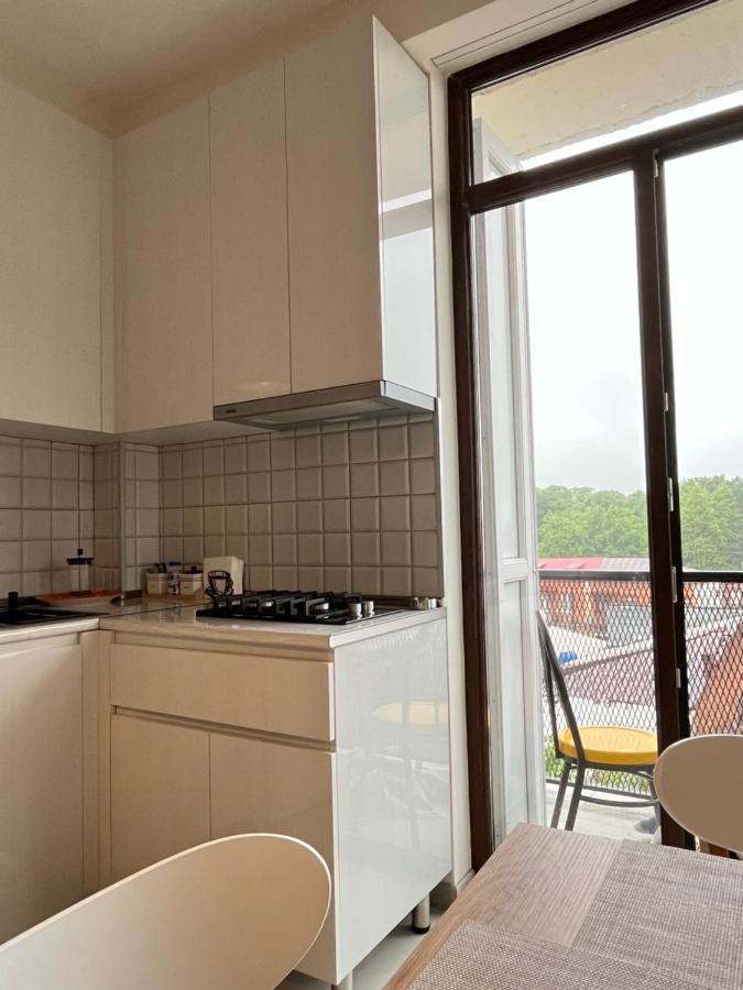 Izo'S Home Кутаїсі Екстер'єр фото